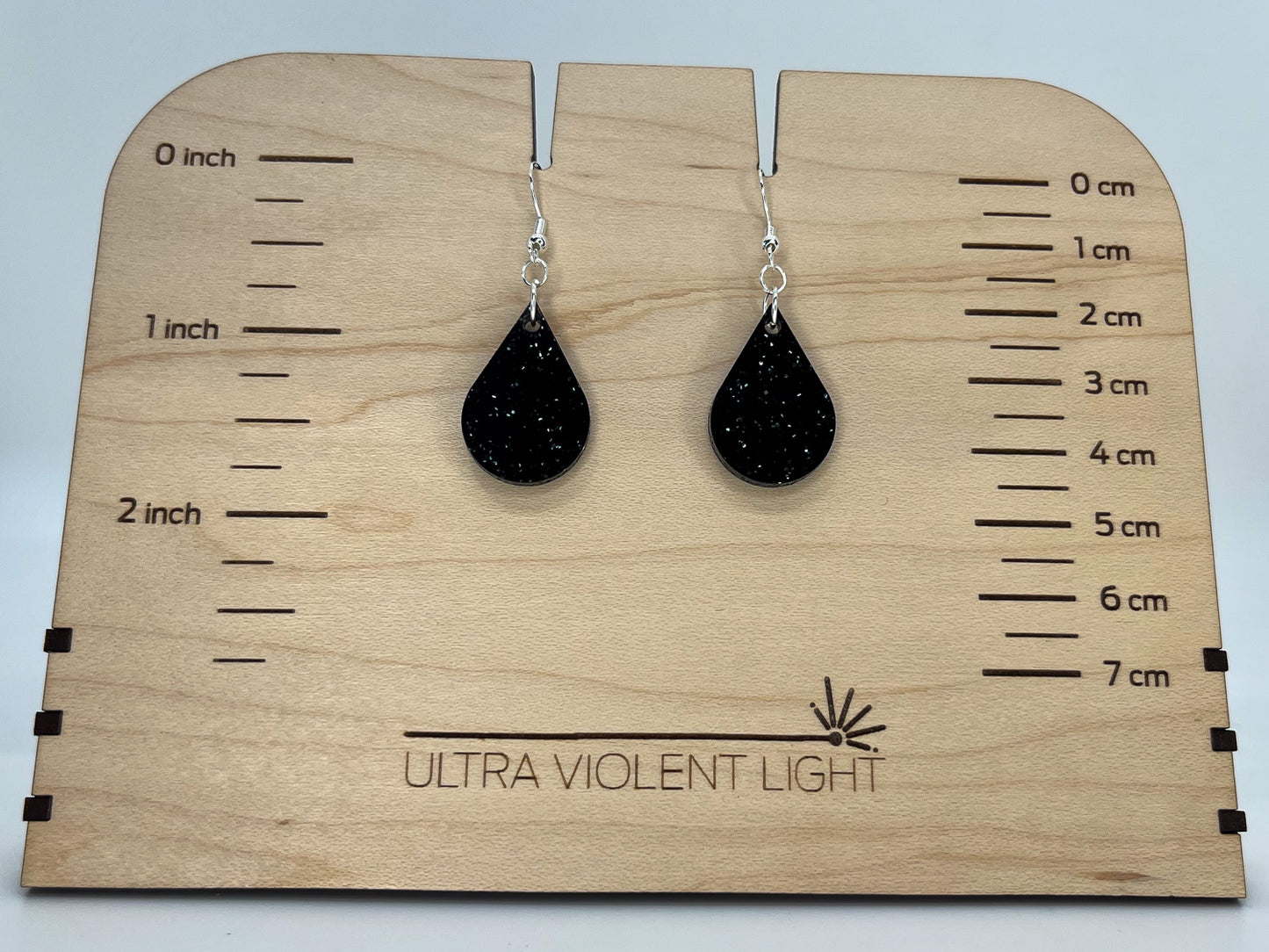 Single sundrop hook earrings, glitter