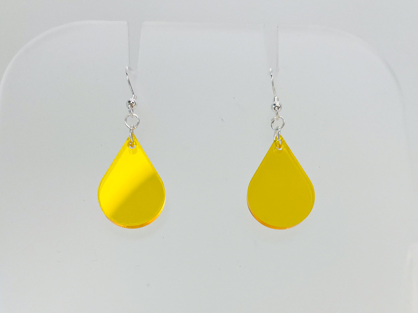 Yellow single sundrop hook dangle earrings