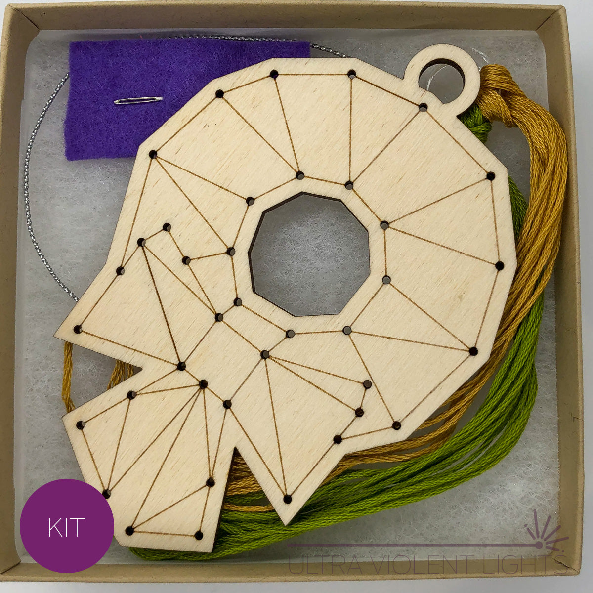 Wreath wooden embroidery with kit