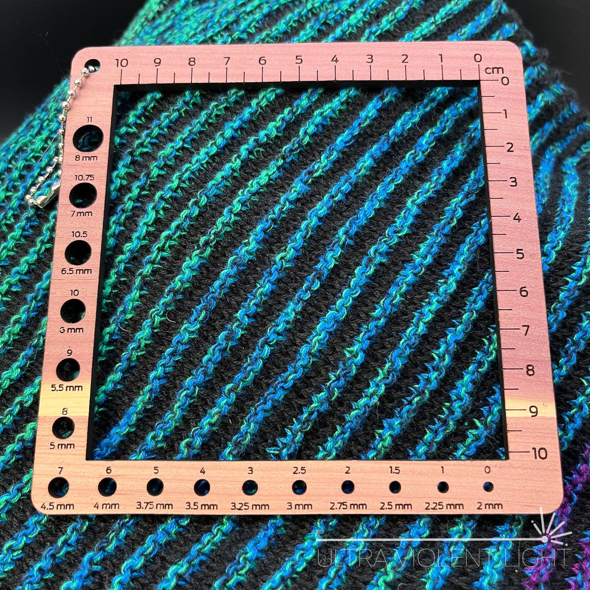 Knitting and crochet swatch gauge ruler