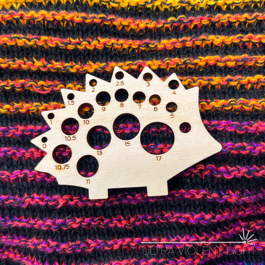 Hedgehog knitting needle sizer