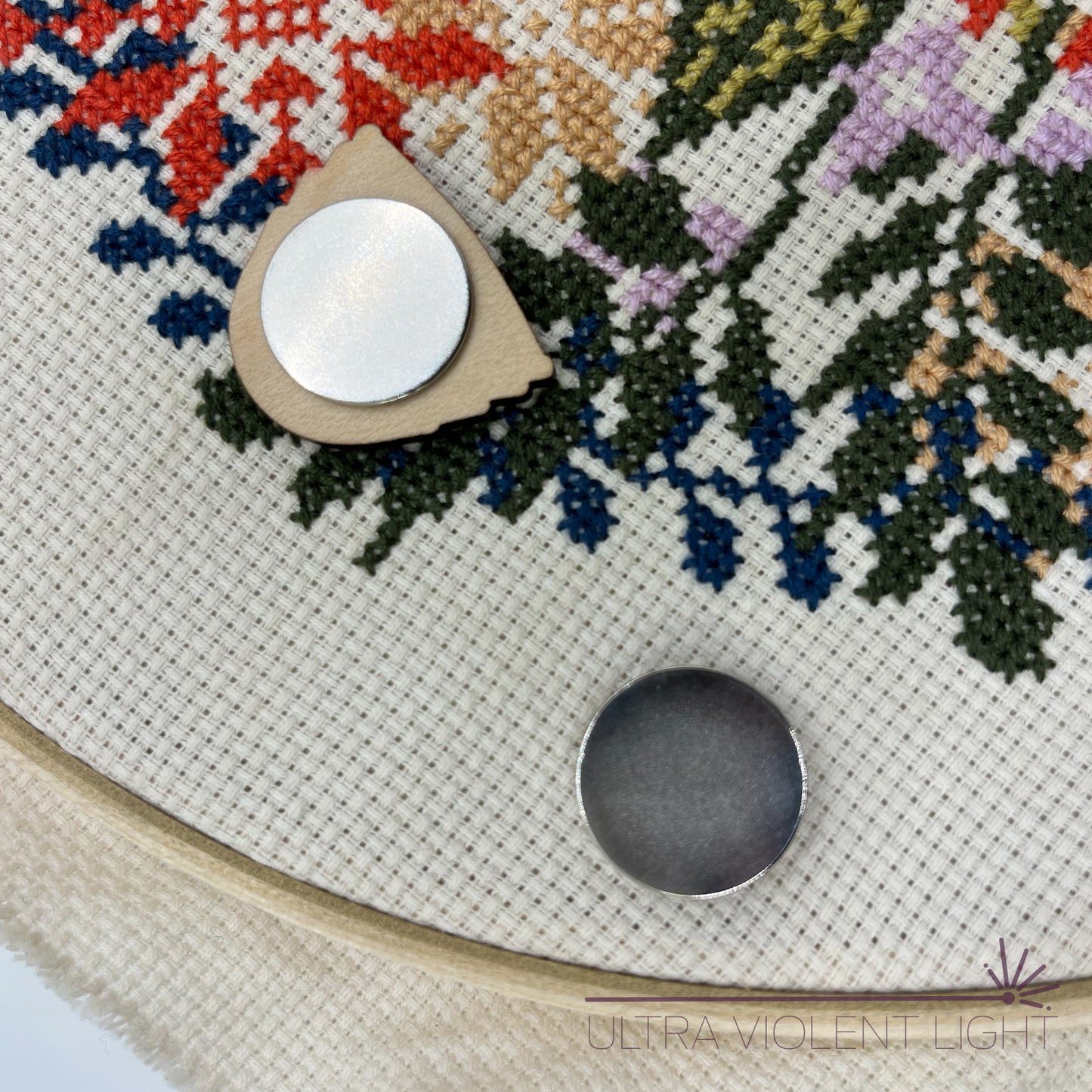 Needle in a haystack needle minder